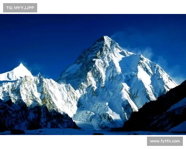 中国登山队成功无氧攀登乔戈里峰创历史新纪录刷新世界纪录 中国登山队成功无氧攀登乔戈里峰创历史新纪录刷新世界纪录