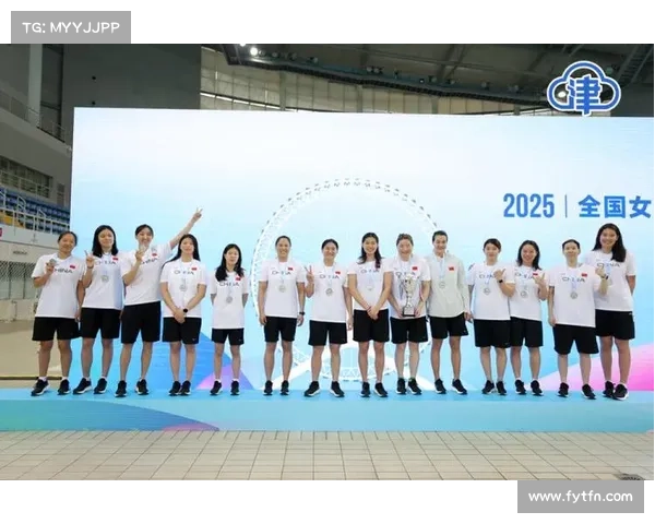 上海队以13比12险胜天津队 荣膺全国女子水球冠军赛冠军 上海队以13比12险胜天津队 荣膺全国女子水球冠军赛冠军